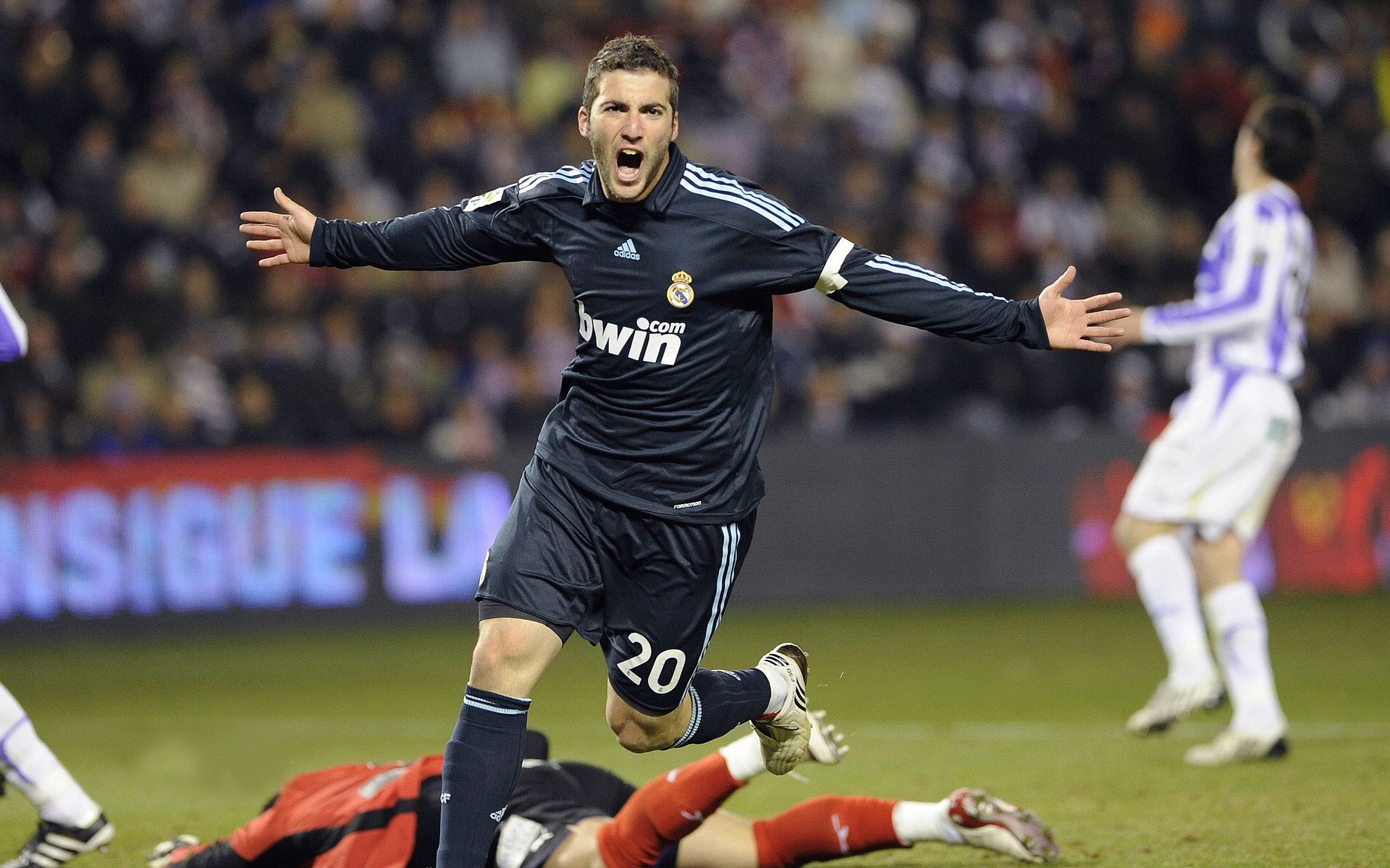 _年度最美瞬间:运动员微笑、庆祝集锦_,运动员庆祝动作