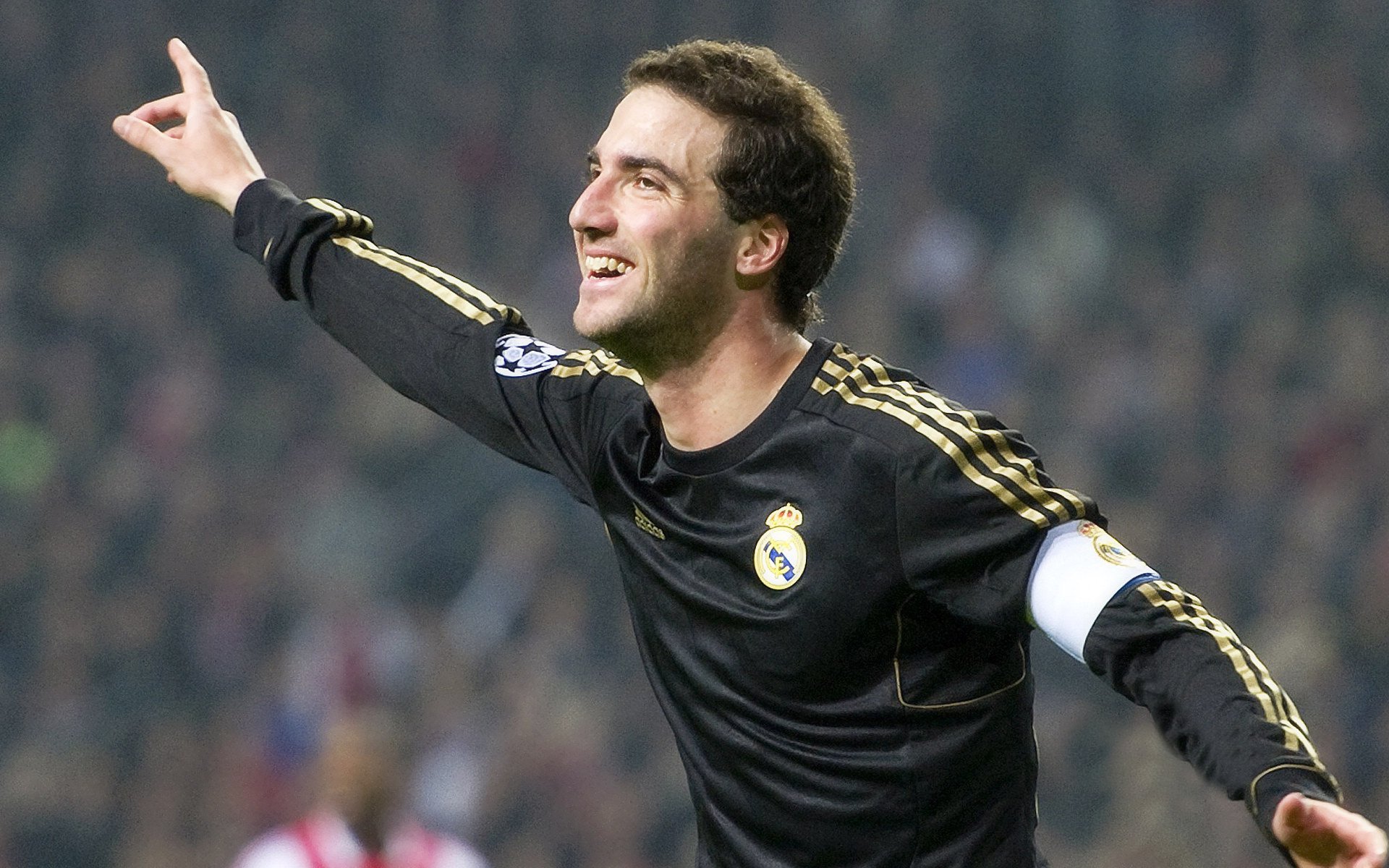 中国香港队未来的发展重点:如何在青少年中寻找下一个巨星,规划香港球员